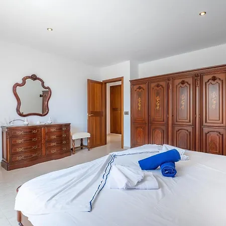 Mit Privatpool Fuer 10 Personen Ca 288 Qm In Sa Coma, Mallorca Suedostkueste Von Mallorca Holiday home Sant Llorenc Des Cardassar